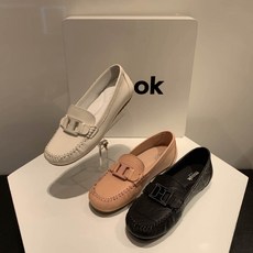 무크 장식으로 포인트를 더한 단정한 스타일의 기본 데일리화 여성 캐주얼 로퍼 단화 리뷰후기