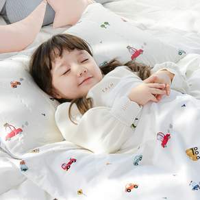 bebenuvo 一體成型枕頭墊被套+睡墊+薄毯+枕芯+防水收納袋, Busy Life