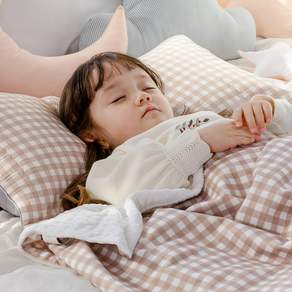 bebenuvo 一體成型枕頭墊被套+睡墊+薄毯+枕芯+防水收納袋, Caramel Check