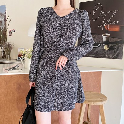 로블라 스트랩 잔플라워 미니원피스 OS5934K11