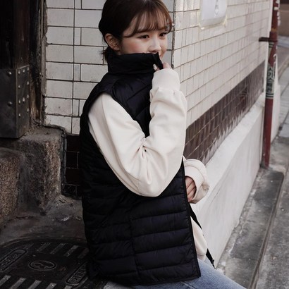 제이에프앤씨 차이나 경량 패딩조끼 러블리