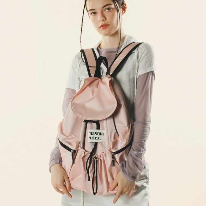 마스마룰즈 여성 [최초가 56 000원][리퍼브] String flap backpack _ Glittery pink 데일리 여행 선물
