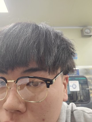 다이나믹피플 가벼운 블루라이트차단 패션 투명 반무테 하금테 안경 리뷰이미지