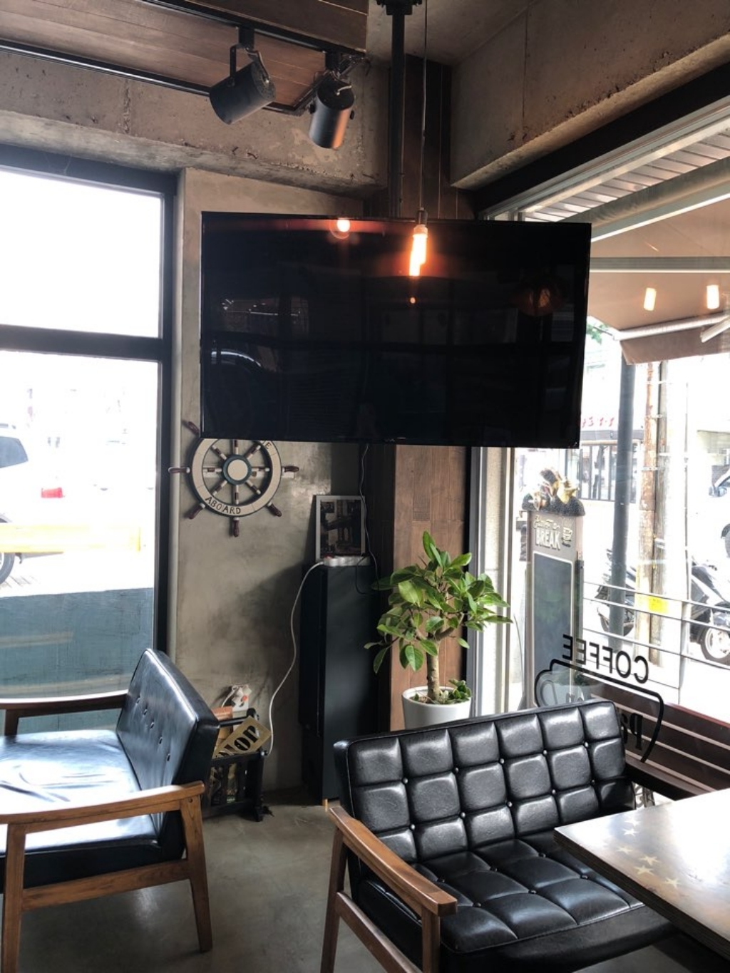 뷰메이트 천장형 360도회전 상하 각도조절 TV 모니터 브라켓