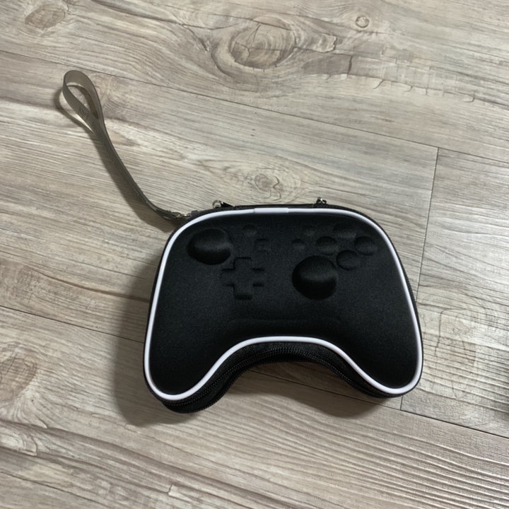 모모켓 프로콘 3D파우치 닌텐도스위치용 블랙