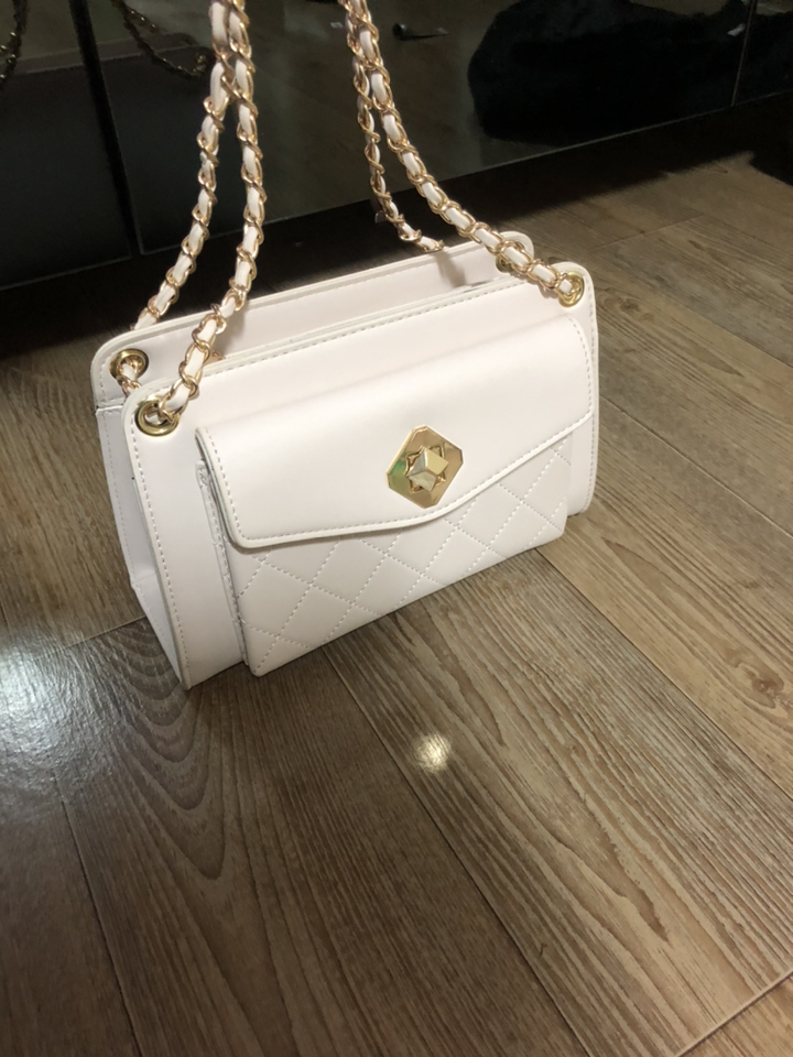 마름모버클 핸드백