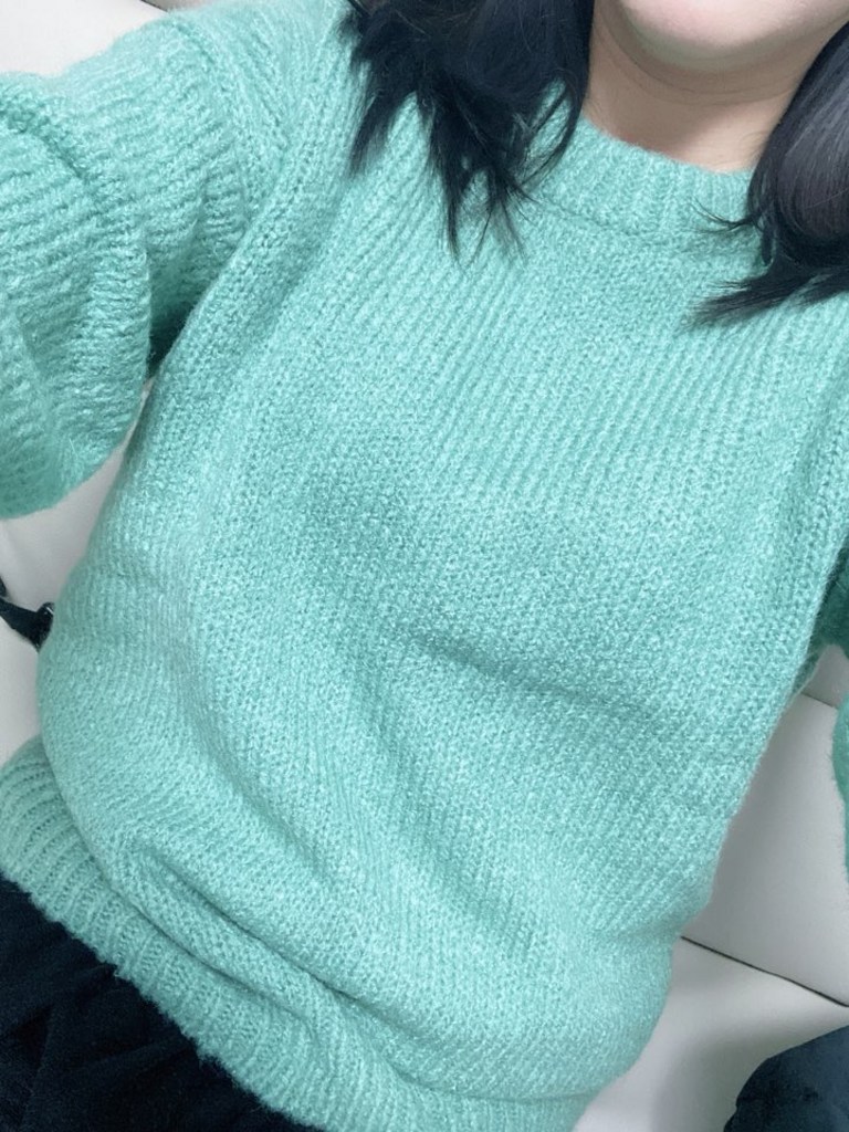아모르데이 여성용 히릿라운드 민자 심플 소프트 스웨터