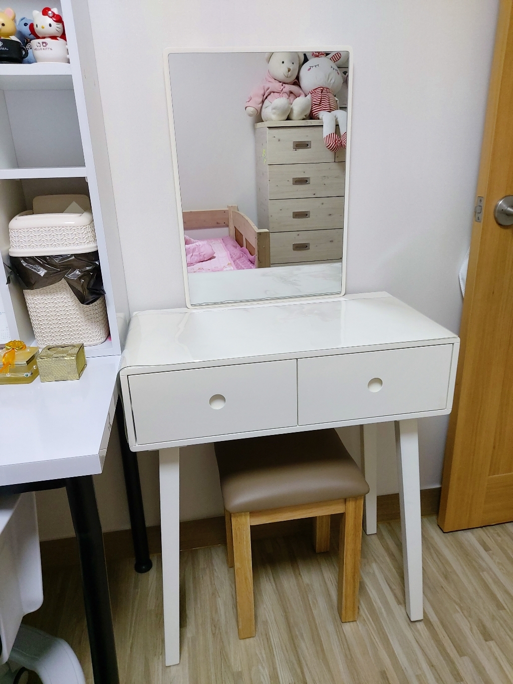 파로마 데이지 원목다리 650 화장대
