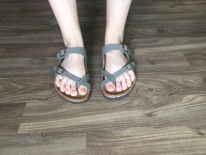 버켄스탁 마야리 스톤 슬리퍼