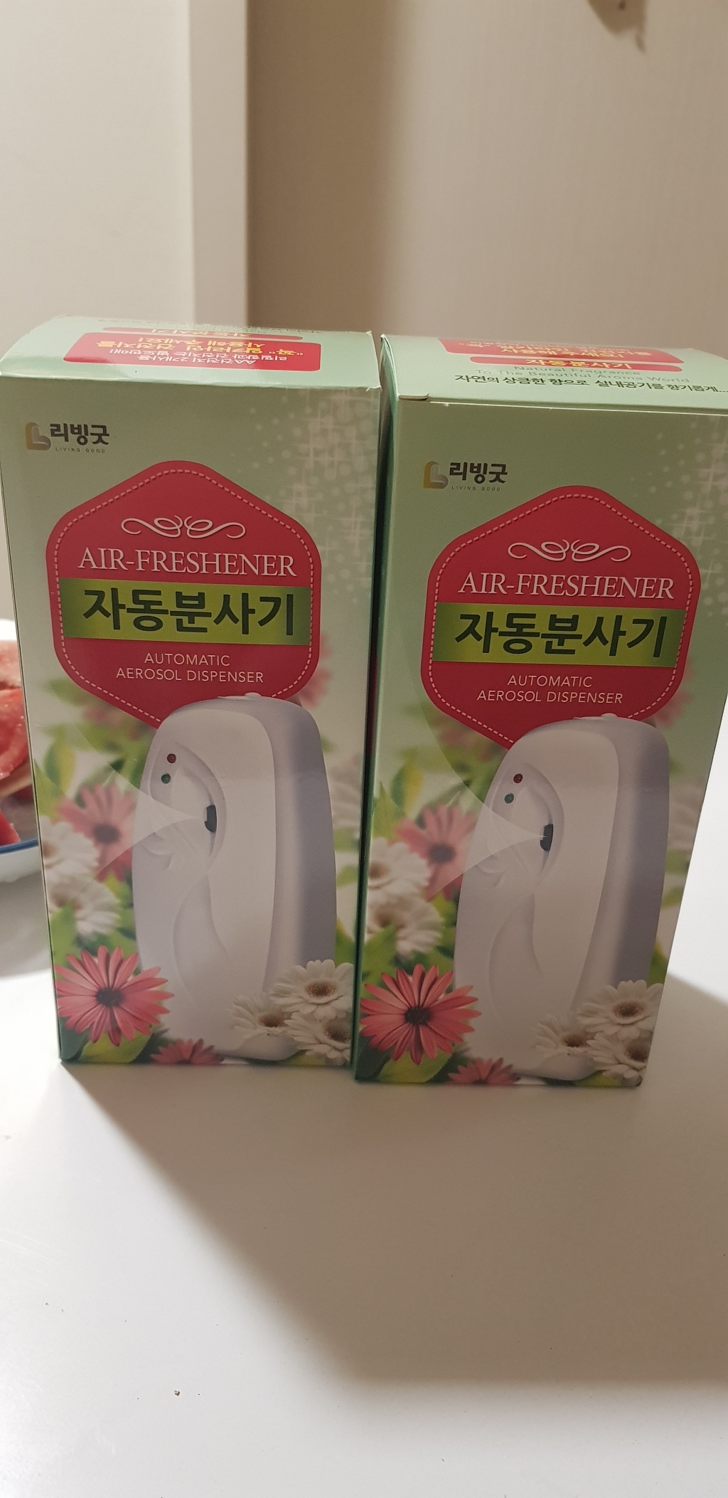 리빙굿 AIR-FRESHENER 자동분사기 본품