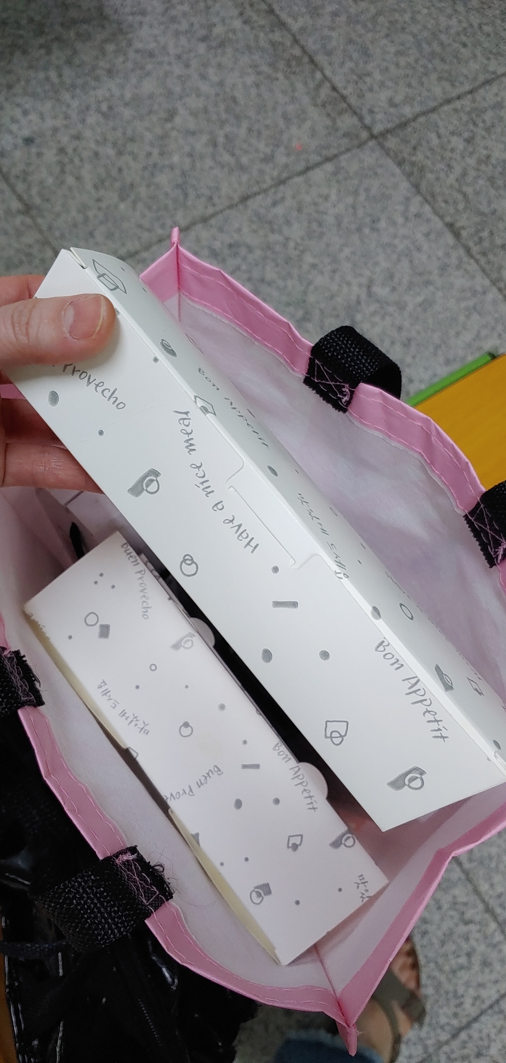 더담다 맛있게드세요 일회용 김밥1줄 도시락