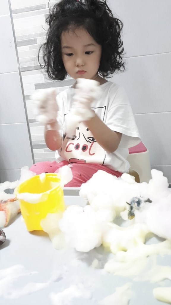컬러풀선데이 유아 거품 목욕 촉감놀이 버블 클렌저 바나나