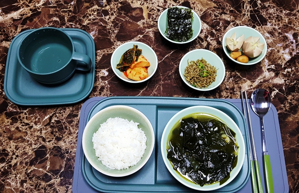 보울보울 어반데일리 대접