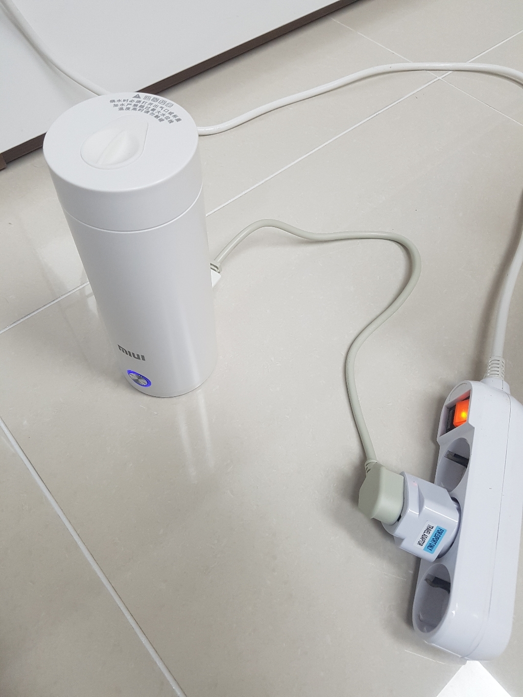 휴대용 가정용 보온병 전기식 텀블러 포터기능