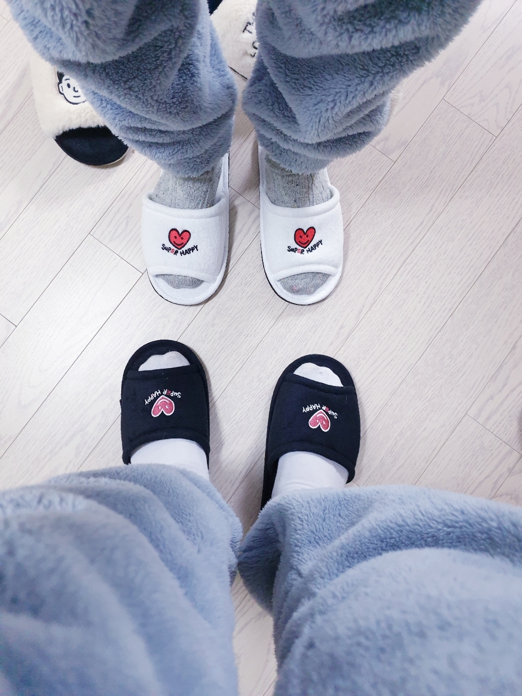 스위트홈 슈퍼해피 테리거실화 화이트 블랙