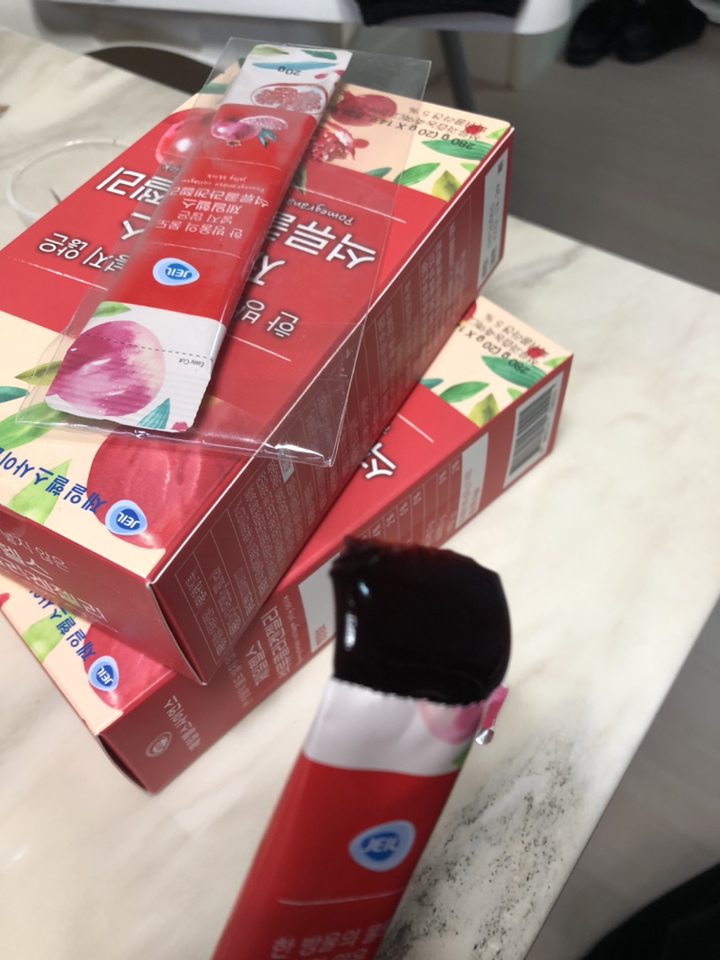 제일헬스 석류콜라겐 젤리 한 방울의 물도 넣지 않은 진짜 석류 리뷰후기