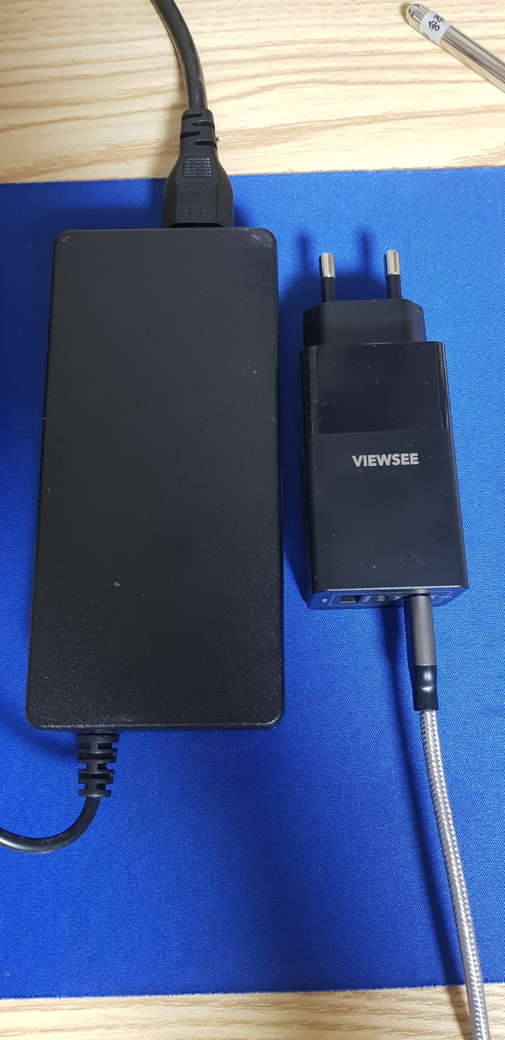 뷰씨 65W aN D 3포트 Tye-c 충전기