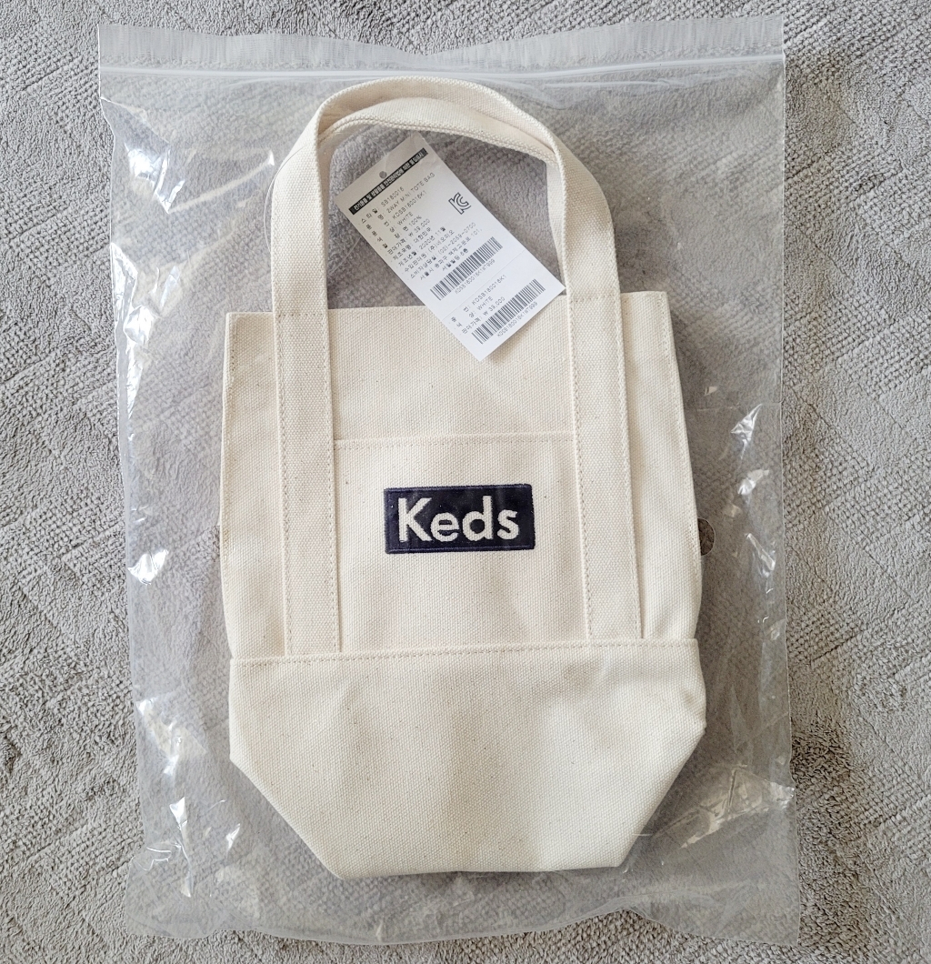 [케즈] 2WAY MINI TOTE BAG WHITE 리뷰후기