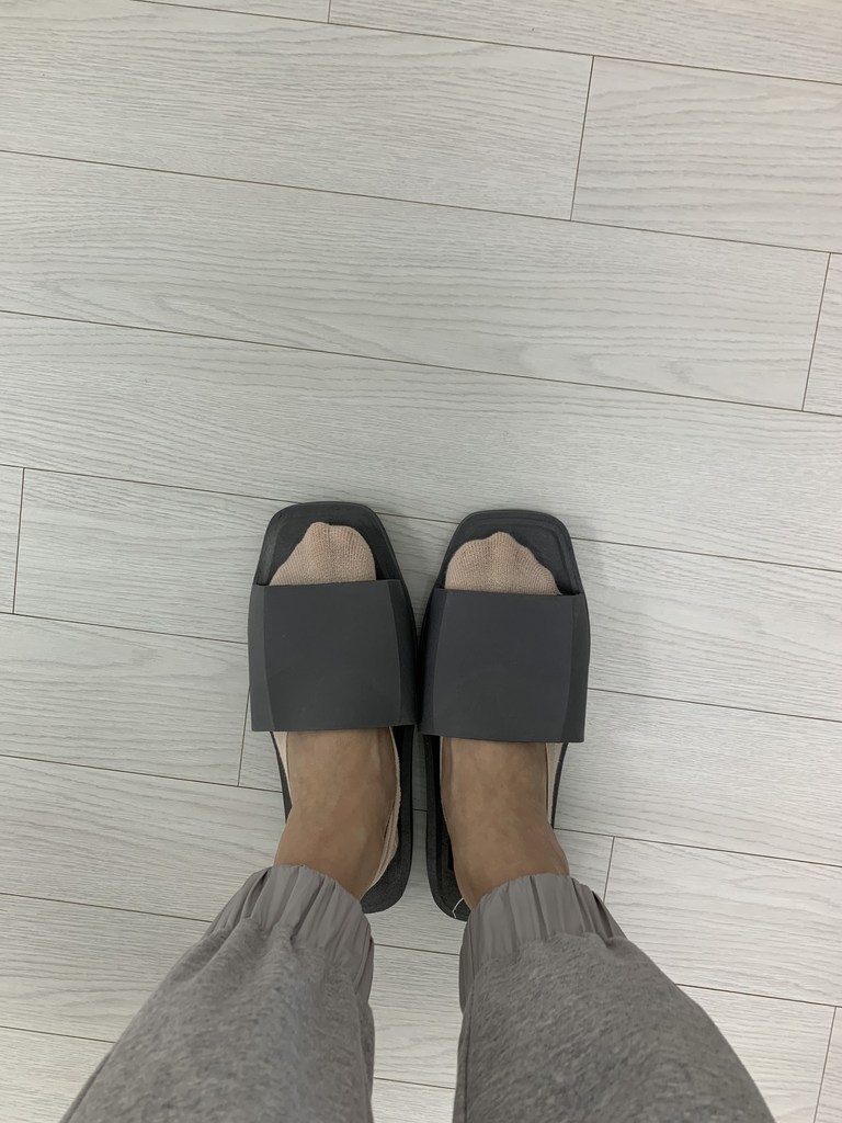 디어커스 퓨메노 VC 욕실화 딥그레이