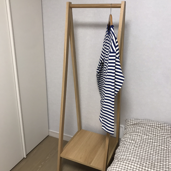 무인양품 UJI 목제 코트 행거 B4A5012
