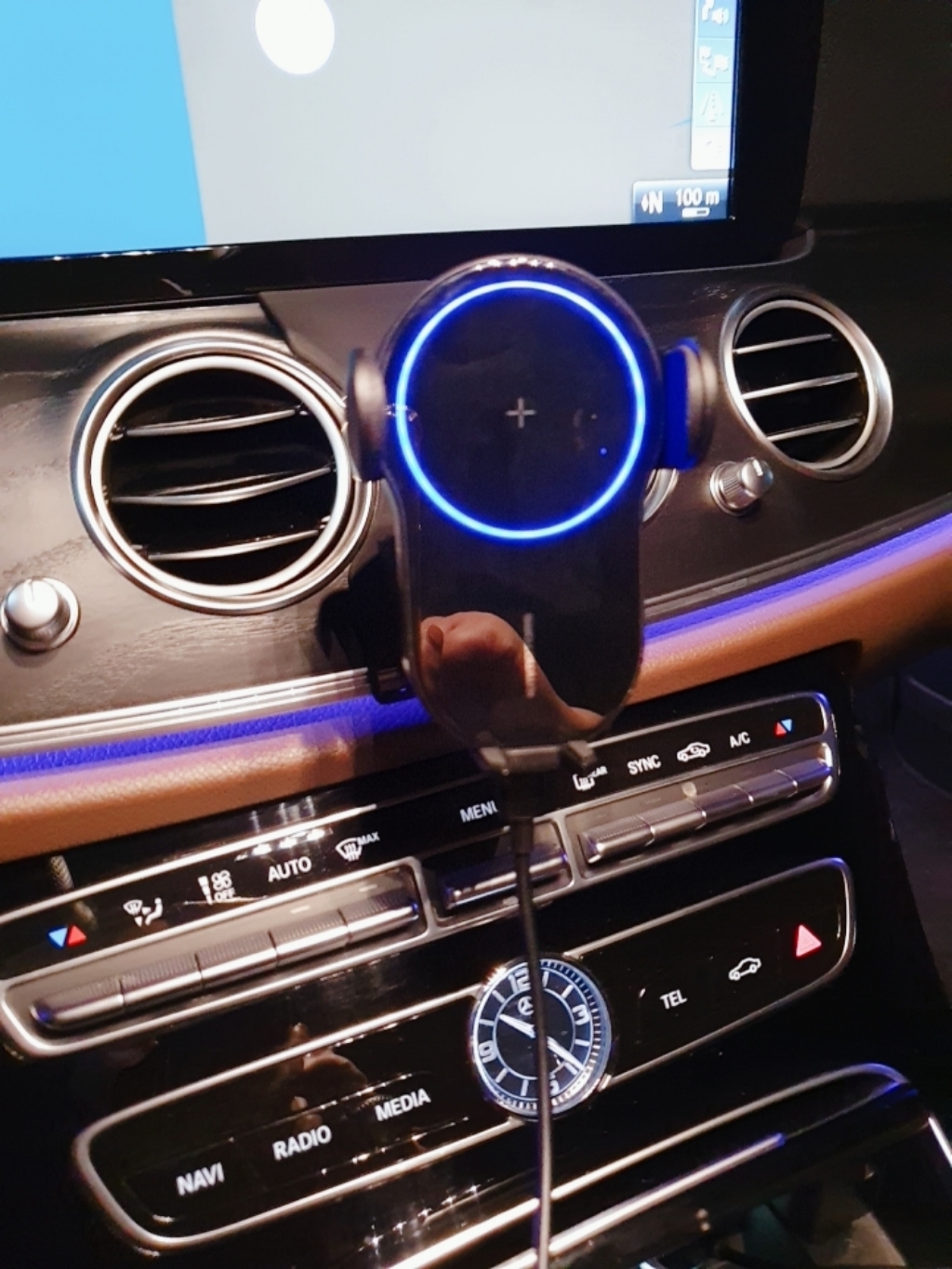 해시카 벤츠 전용 차량용 핸드폰 거치대 마운트 E클 W213 /CS C257 리뷰 후기