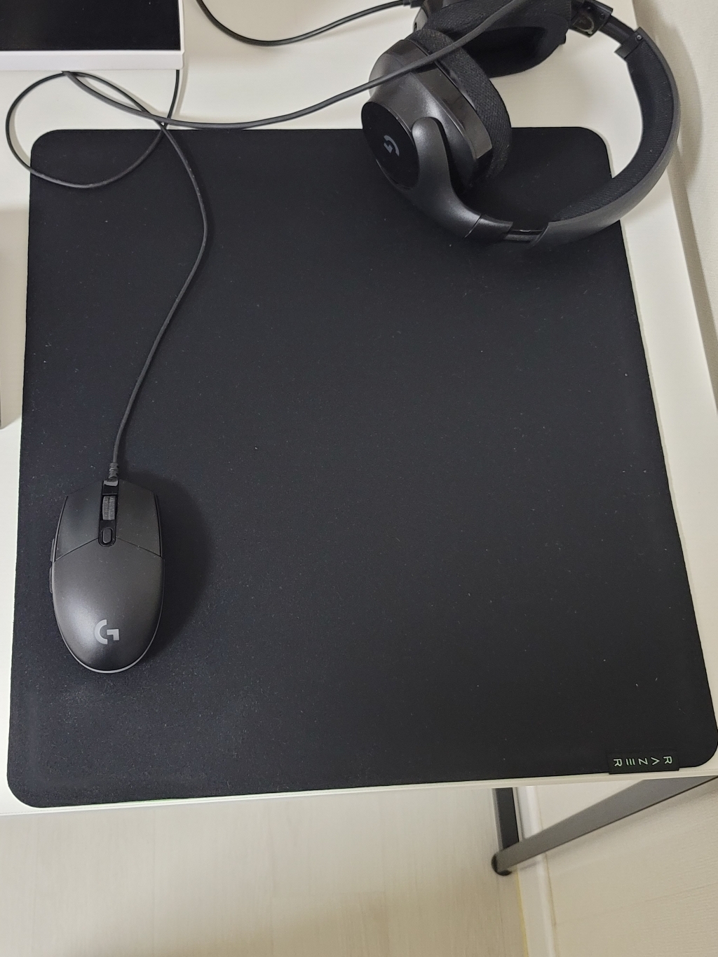 레이저 기간투스 V2 라지 게이밍 마우스패드 Razer Giantus Lare 공식인증점 리뷰후기