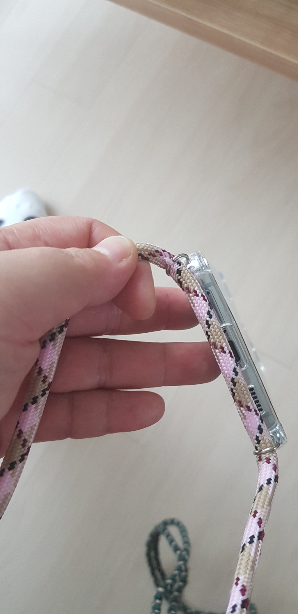 저스트포유 투명방탄 카드 목걸이 휴대폰 케이스