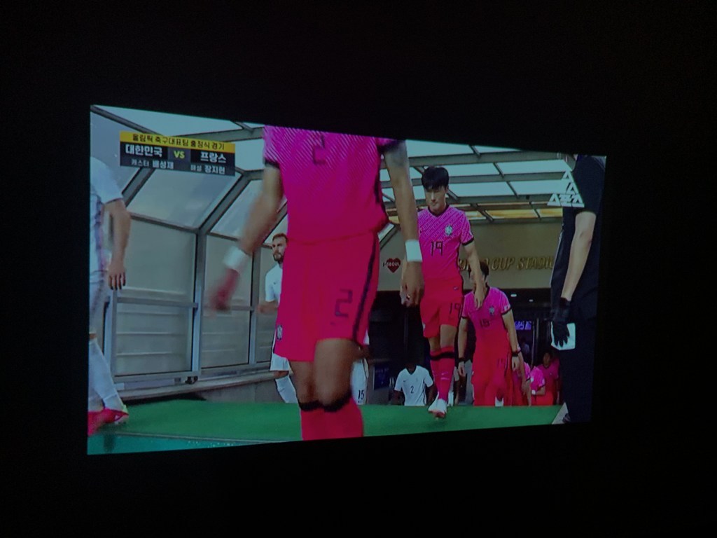 조아빔 무선 미러링 ED 가정용 캠핑용 빔프로젝터 JD-