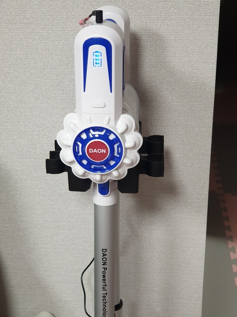 다온 NEW 파워풀K7 무선청소기스텐드거치대침구 전동브러쉬헤파필터 2개틈새브러쉬멀티브러쉬 싸이언블루 무선청소기 리뷰후기