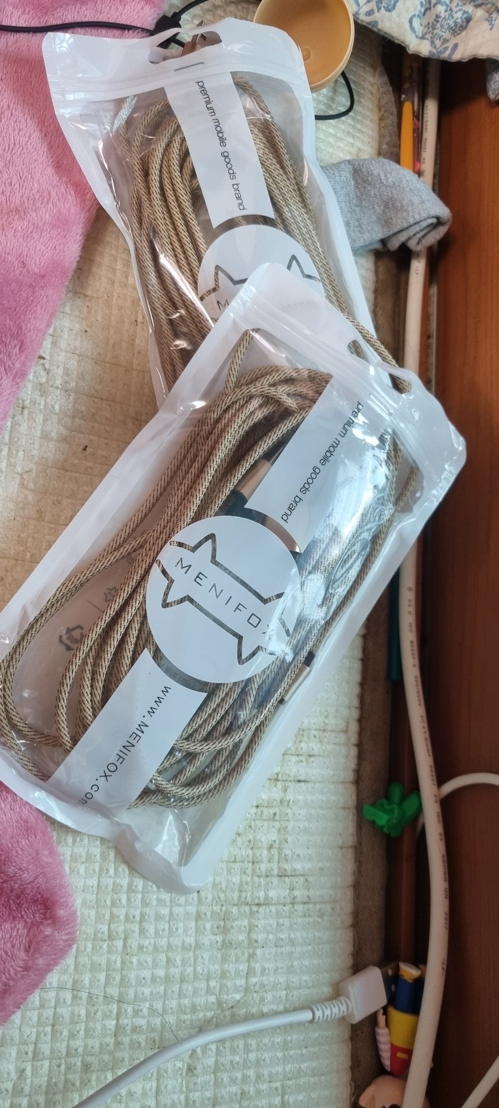 메니폭스 씬메쉬 케이블 C타입