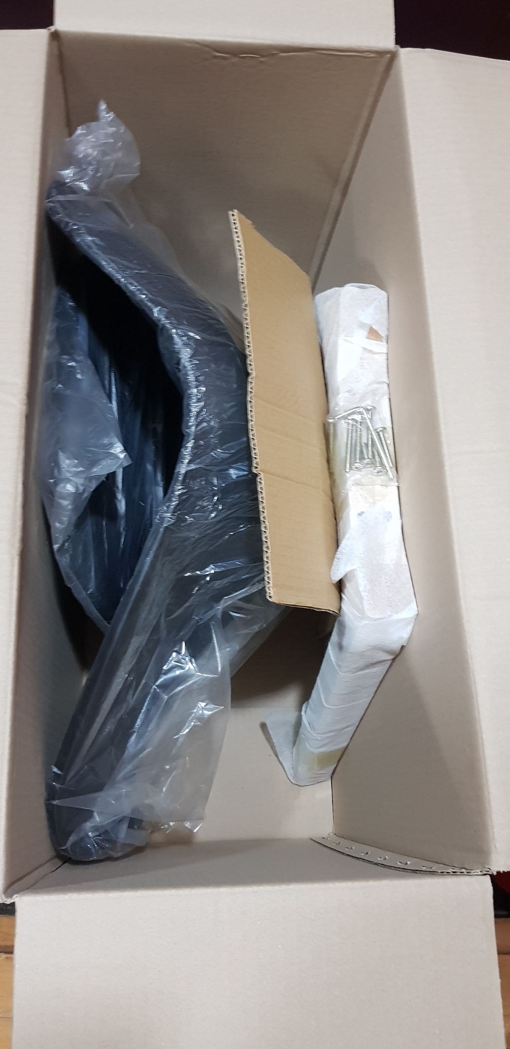 로이스 에펠플러스 의자 북유럽 미니멀 식탁의자 인테리어의자