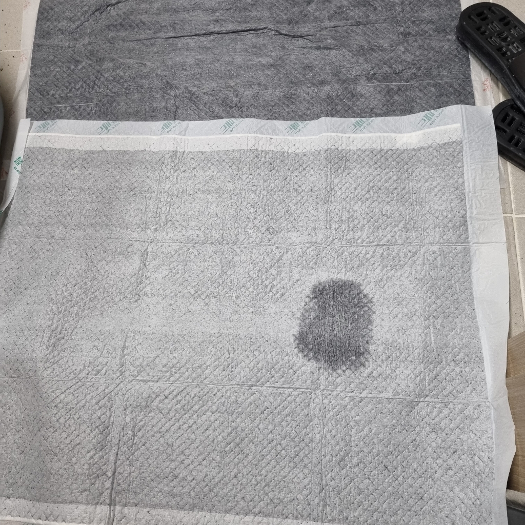 배변패드 탈취력 좋은 블랙홀 강아지 배변패드