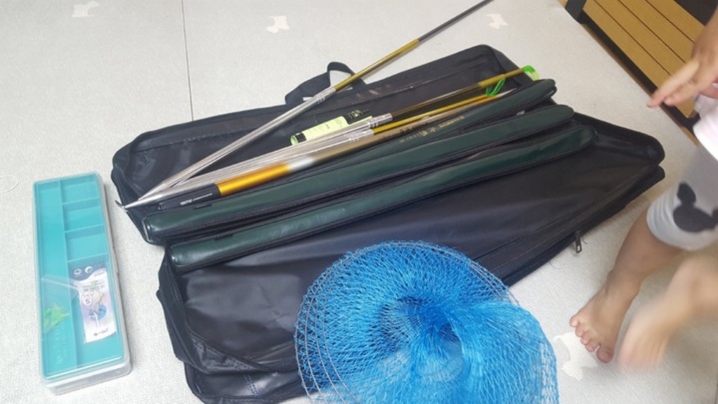 민물낚시세트 45종 민물낚시대 낚시세트 민물낚시세트 낚시대세트 민물낚시용품 낚시용품 민물대낚시세트 민물대 3대 낚시받침대 3대 낚시가방