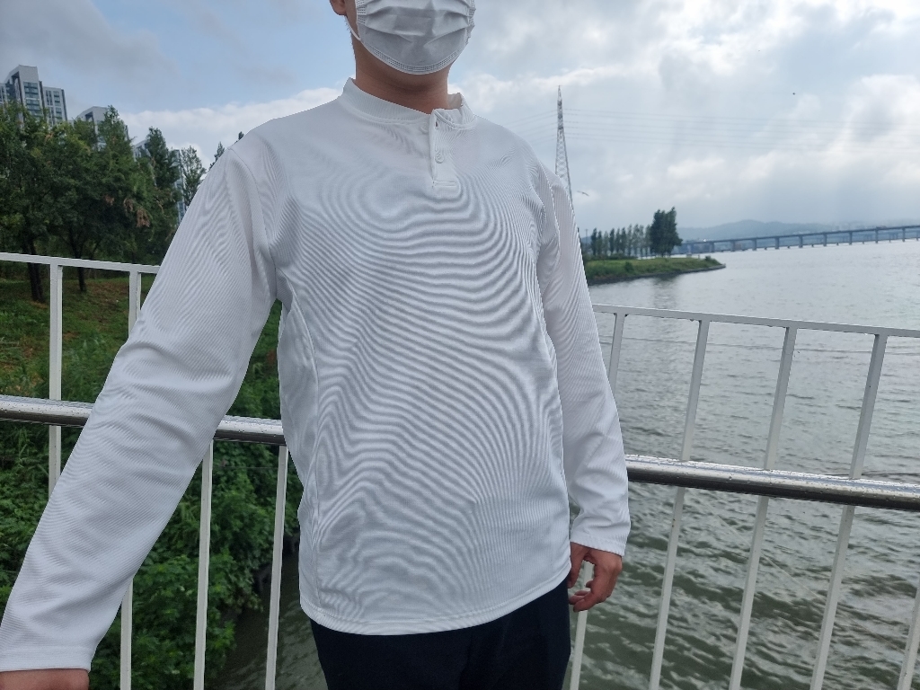 더베이직샵 투버튼 미니멀 세미오버 헨리넥 긴팔 티셔츠 리뷰후기