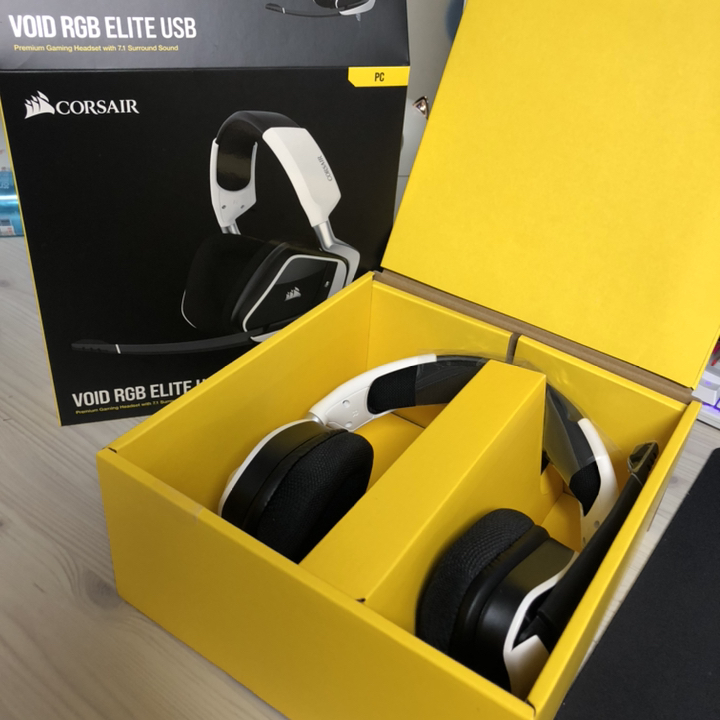 커세어 VOID RB Eite USB 71채널 게이밍 헤드셋