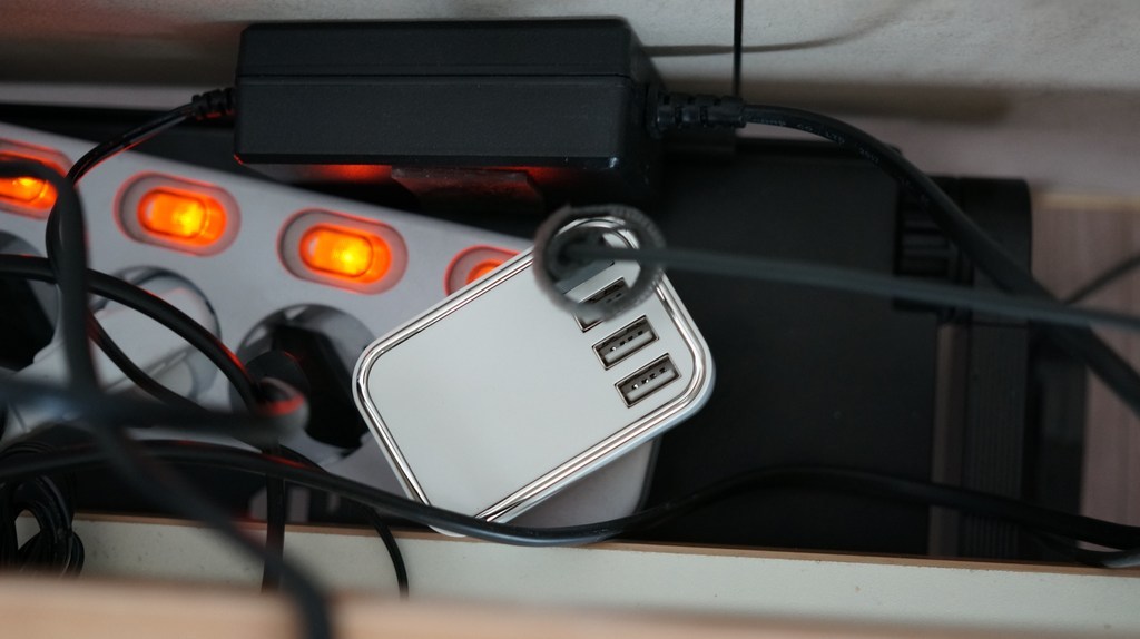 크레앙 스마트 IC 4포트 멀티 USB 충전기 리뷰후기