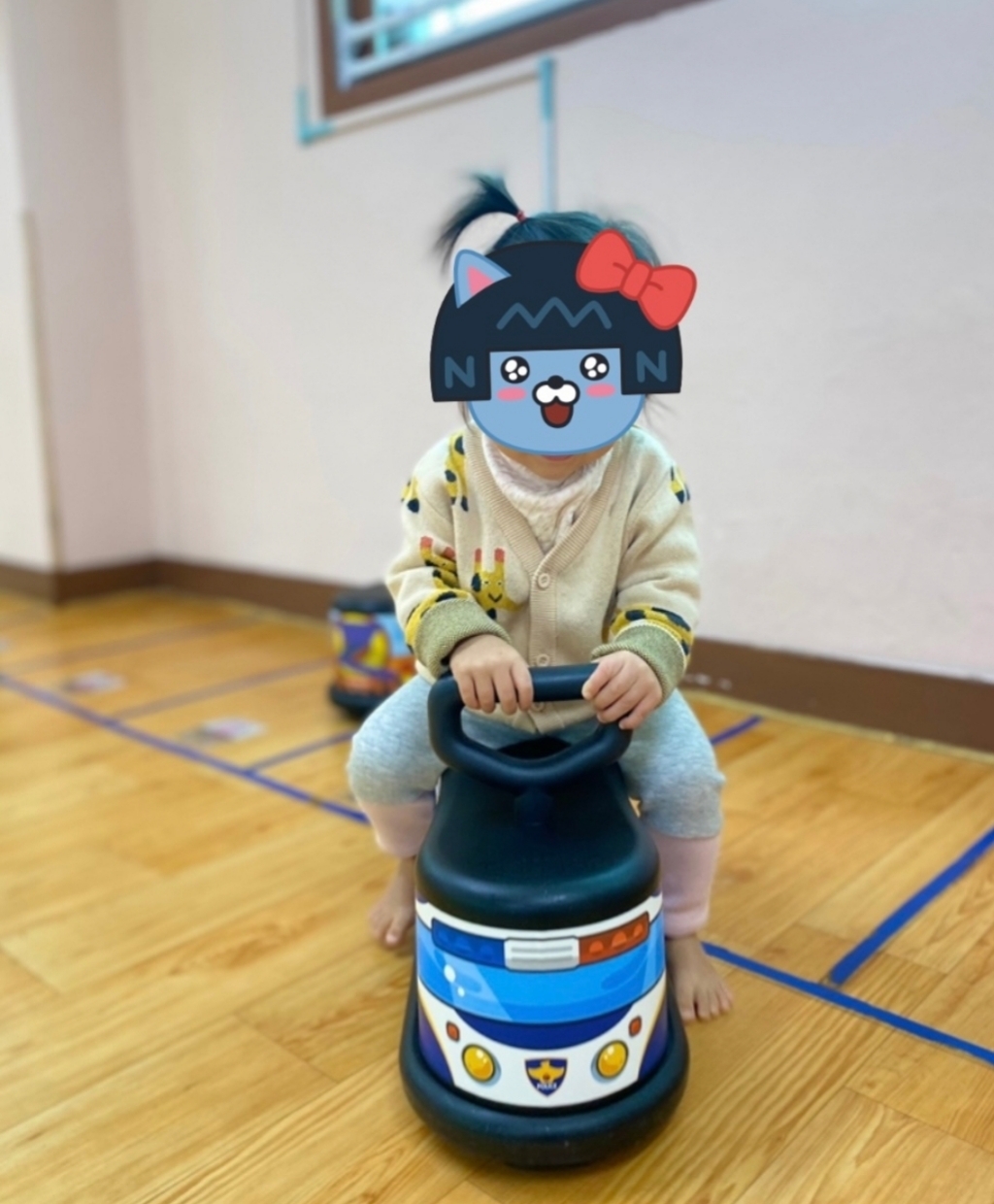 더메르시 아동용 쟈카드 기린 가디건