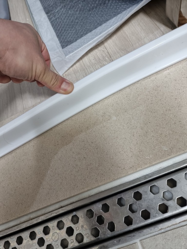 JS리빙 실리콘 물막이 설거지 싱크대 욕실 샤워 부스 화장실 워터 쫄대 흡착 가드 주방 욕조 용품 베란다 바닥 물펜스 가림막 기름 물 튀김 방지 물받이 Z_221