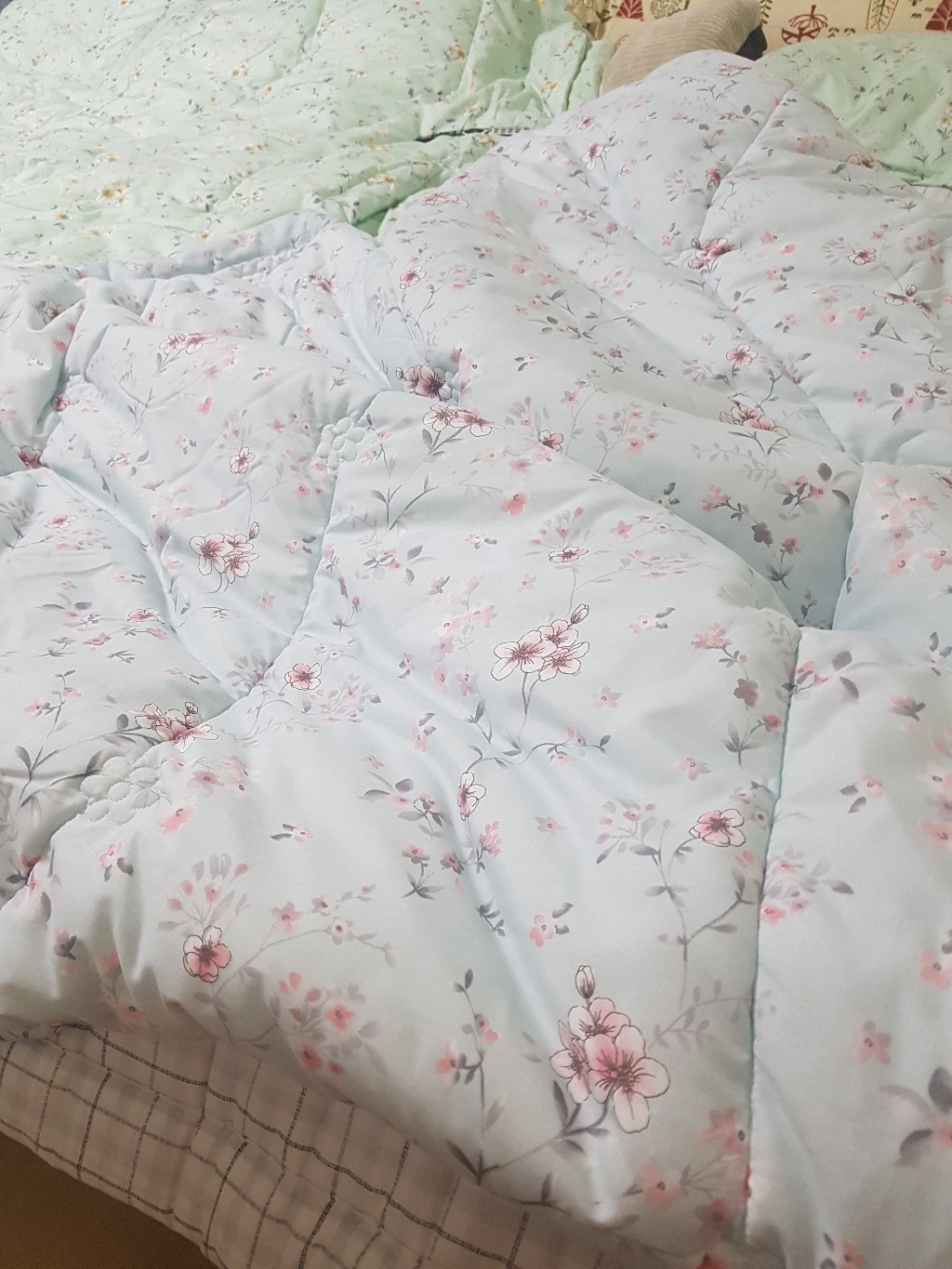 굿몽 벚꽃 마이크로 패딩이불 카페트