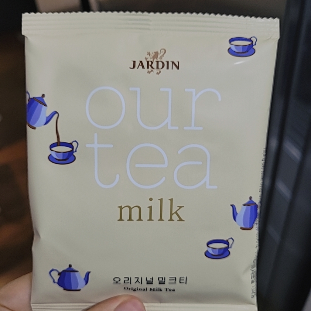 아워티 오리지널 밀크티