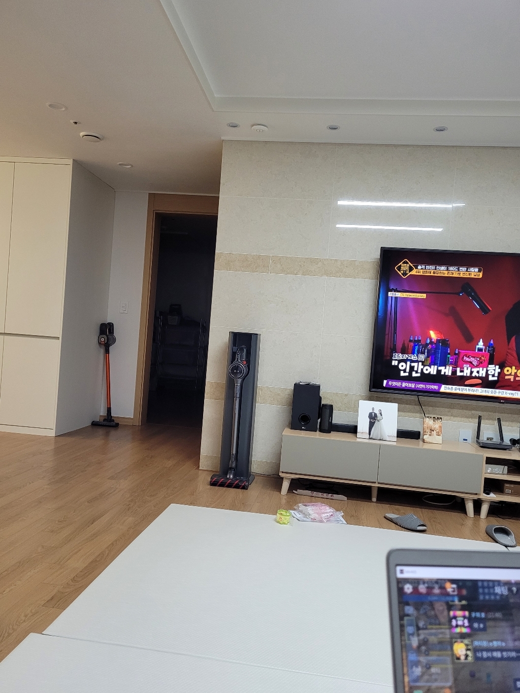 전자 코드제로 A9S 올인원타워 무선청소기 AT9300IA