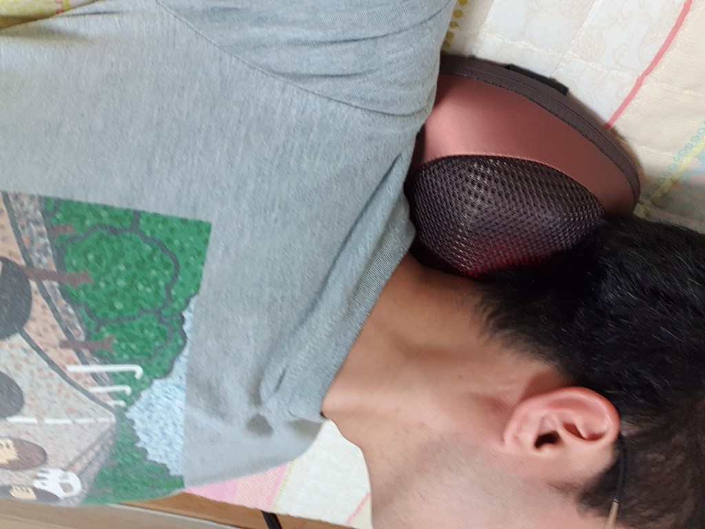 한일의료기 목 허리 진동 온열 링 볼 베개형 마사지기/ H-WA1000