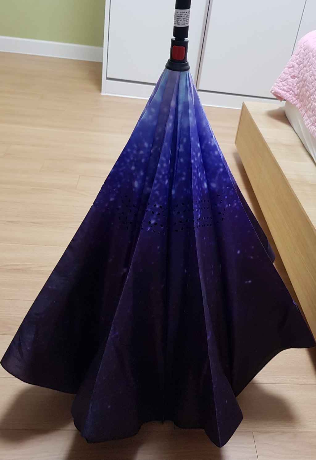 도매짱 거꾸로 우산 튼튼한 거꾸로 접는 우산 자외선차단 예쁜 양산 장우산 우양산 양우산 약방향 반대로 접히는