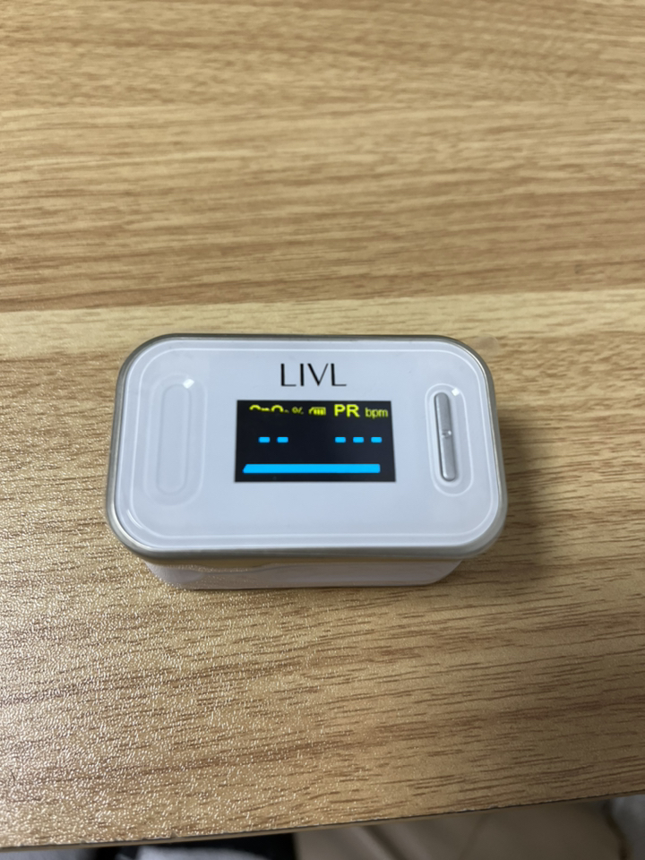리빙블리 고급형 가정용 산소포화도 맥박 측정기 V-09