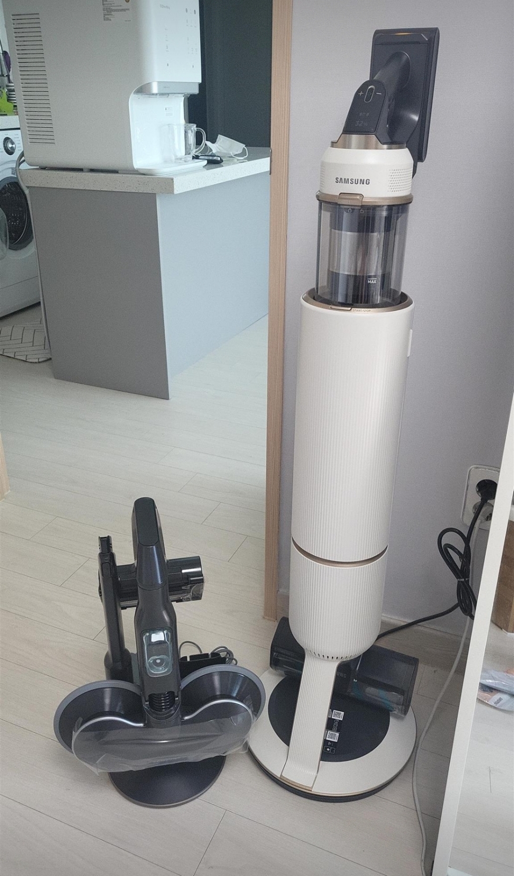 삼성전자 BESOKE 제트 스틱청소기 220W VS20B957F5E 자가설치