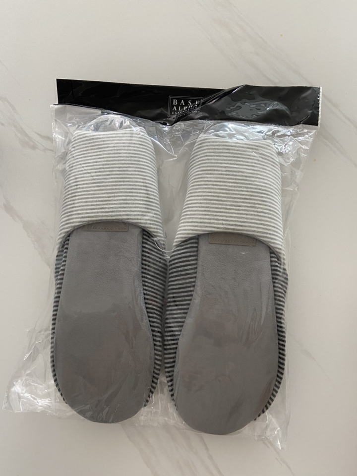 베이스알파에센셜 커버 워셔블 거실화 2켤레