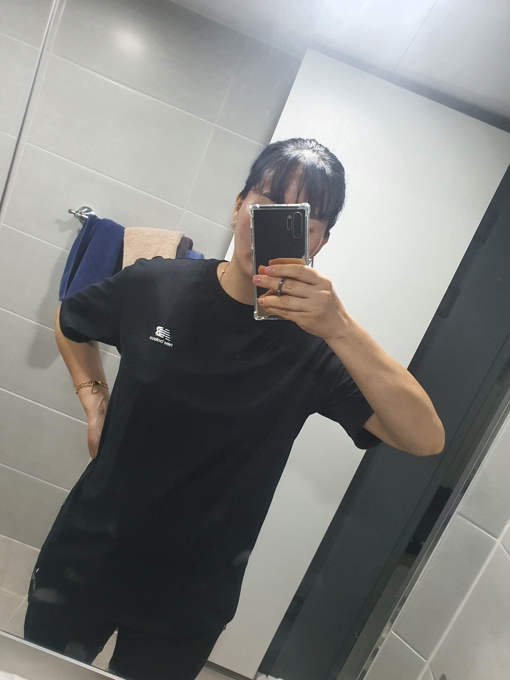 뉴발란스 UNI 스몰로고 반팔티 NBNECB1153 남여반팔티