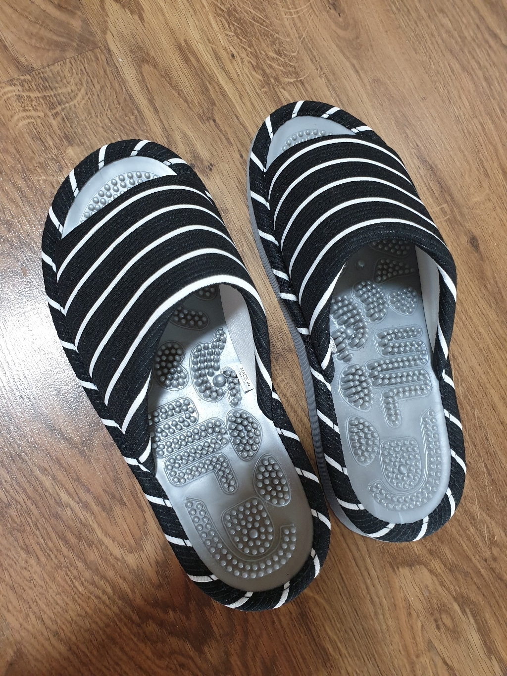 아날도바시니 지스트 지압 거실화