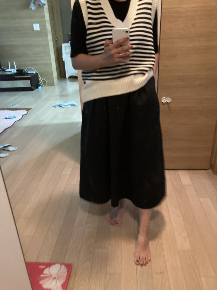 아피나르 데일리 핀턱 밴딩 롱 스커트