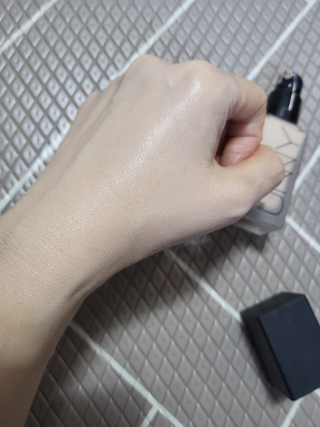아임유니 실키 매트 리퀴드 파운데이션
